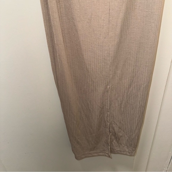 Cupids Alive Midi Dress Beige - Picture 8 of 10